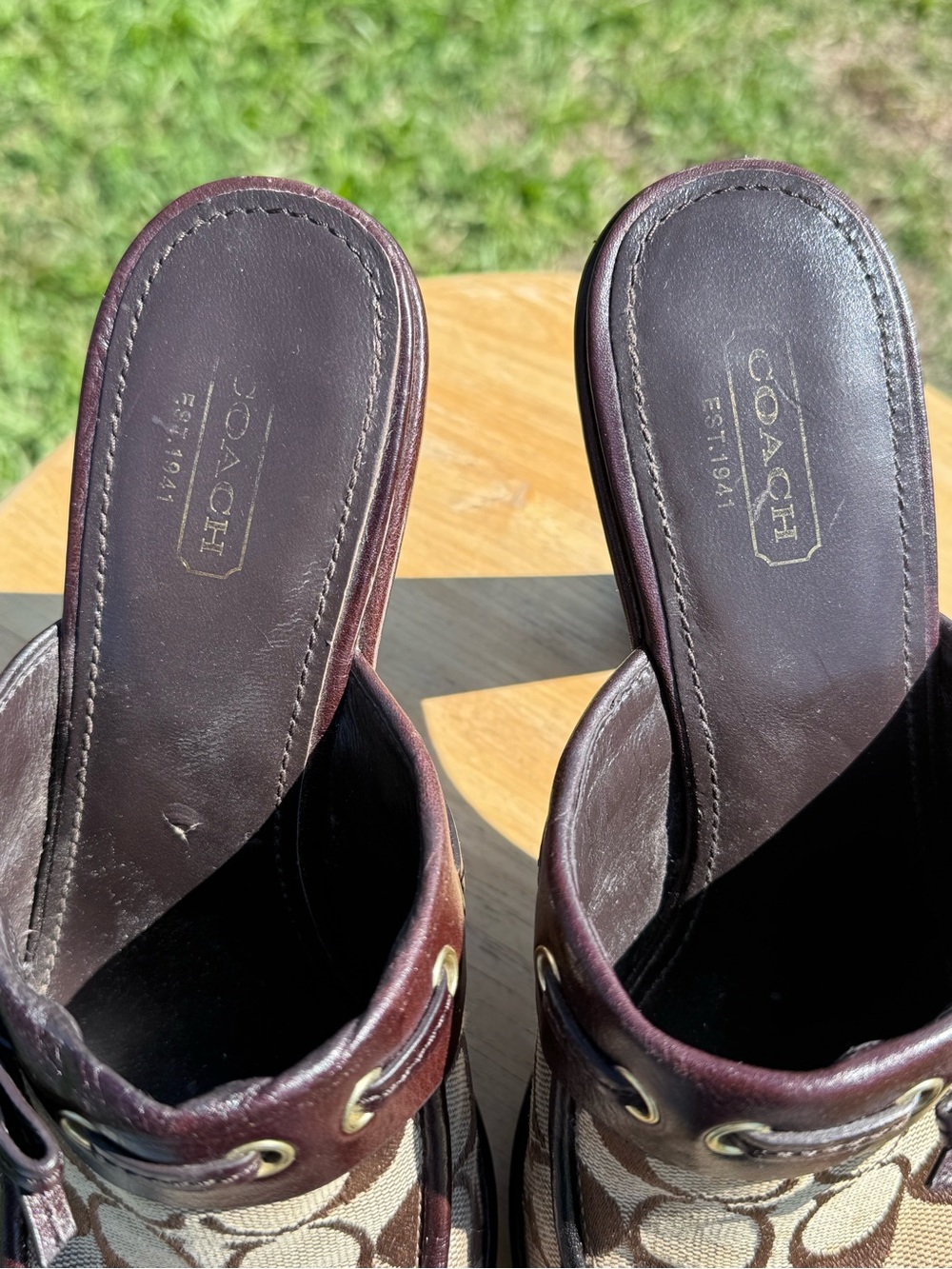 Ladies Coach Signature Canvas Brown Platform Mule Heels - Picture 6 of 10
